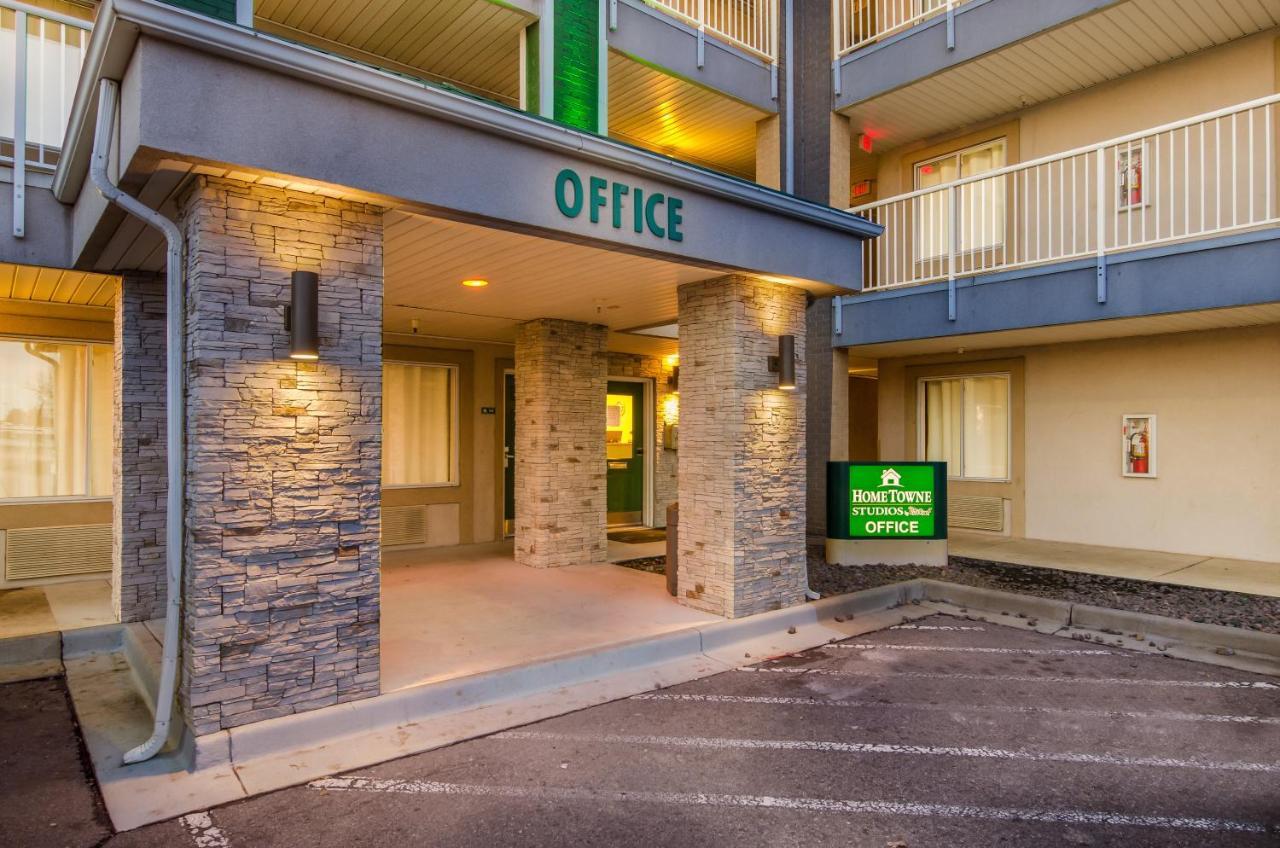 Hometowne By Red Roof Denver - Airport/aurora Motel Aurora