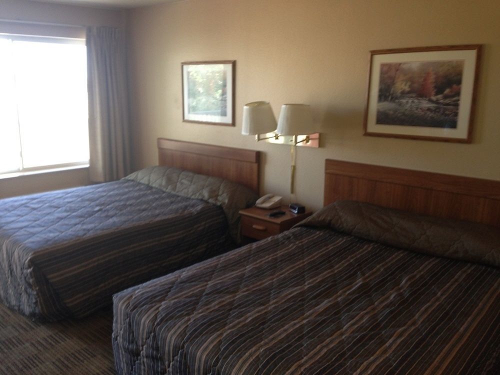 Motel Hometowne By Red Roof Denver - Airport/aurora
